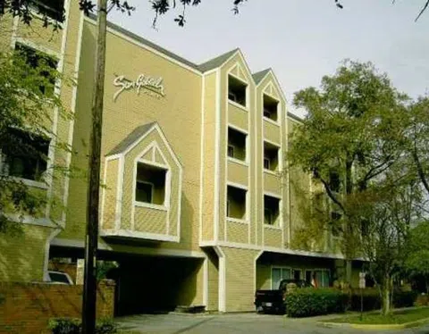 2510 San Gabriel St #303