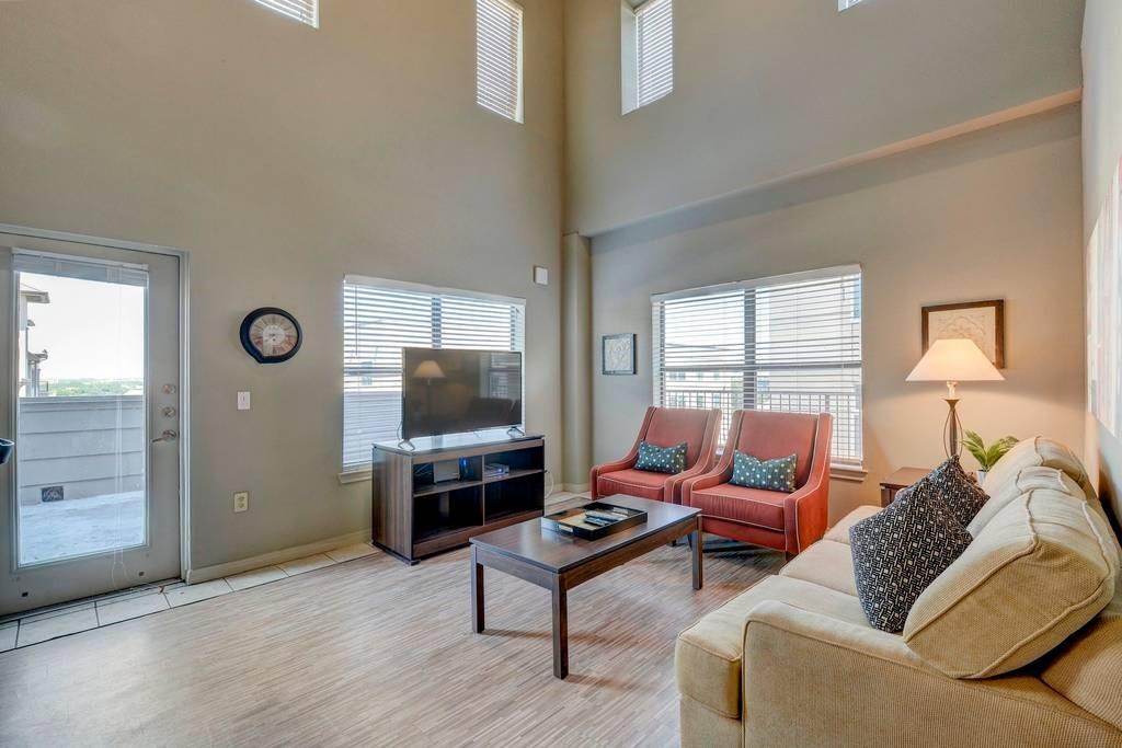 2515 Pearl St #206 Austin, Texas 78705