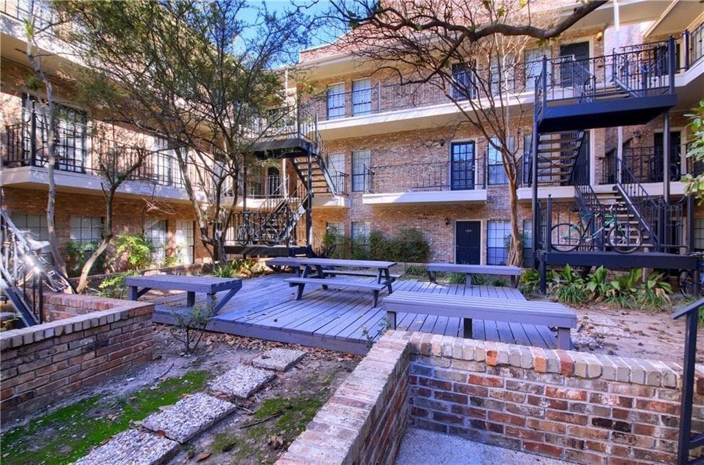 2801 Rio Grande St #302 Austin, Texas 78705