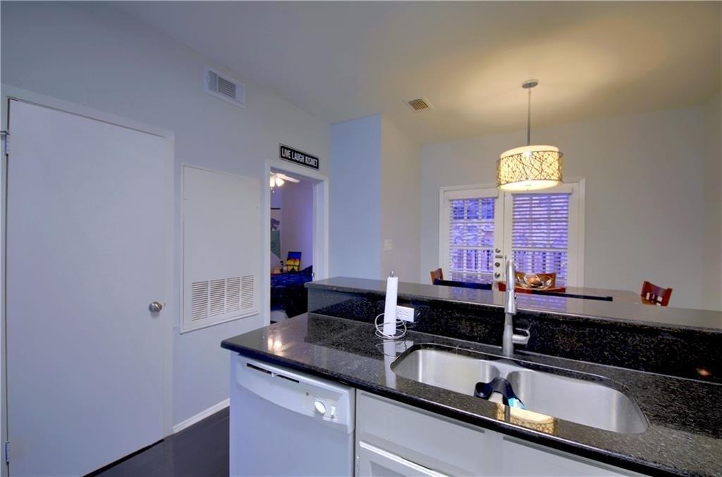 2801 Rio Grande St #302 Austin, Texas 78705