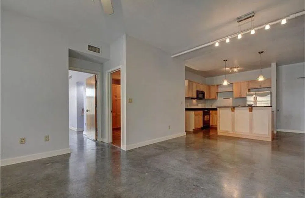 711 W 26th St #300 Austin, Texas 78705