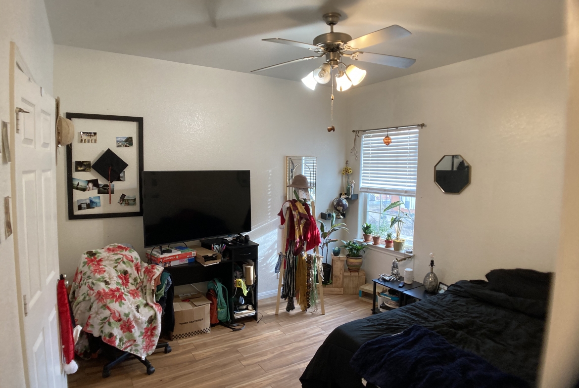 5501 Duval #B Austin, Texas 78751