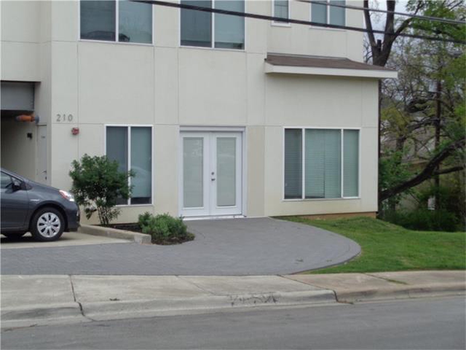 210 E 32nd # A Austin, Texas 78705