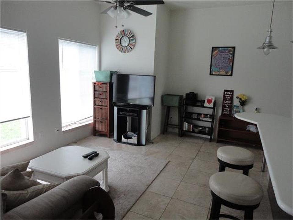 210 E 32nd # A Austin, Texas 78705