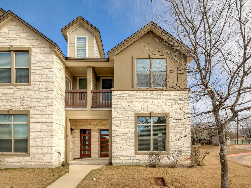 700 Applewood Dr #F Austin, Texas 78660