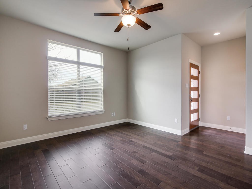 700 Applewood Dr #F Austin, Texas 78660