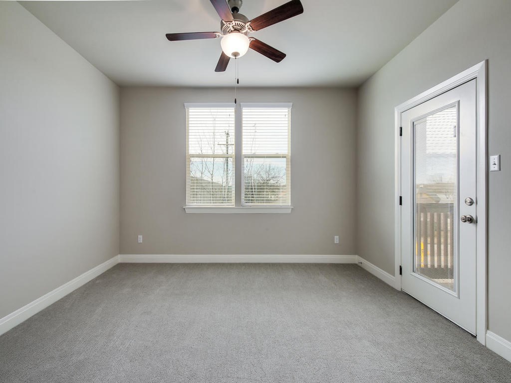 700 Applewood Dr #F Austin, Texas 78660