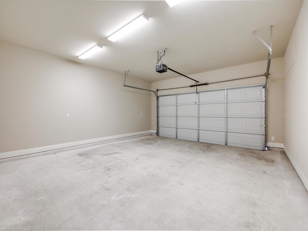 700 Applewood Dr #F Austin, Texas 78660