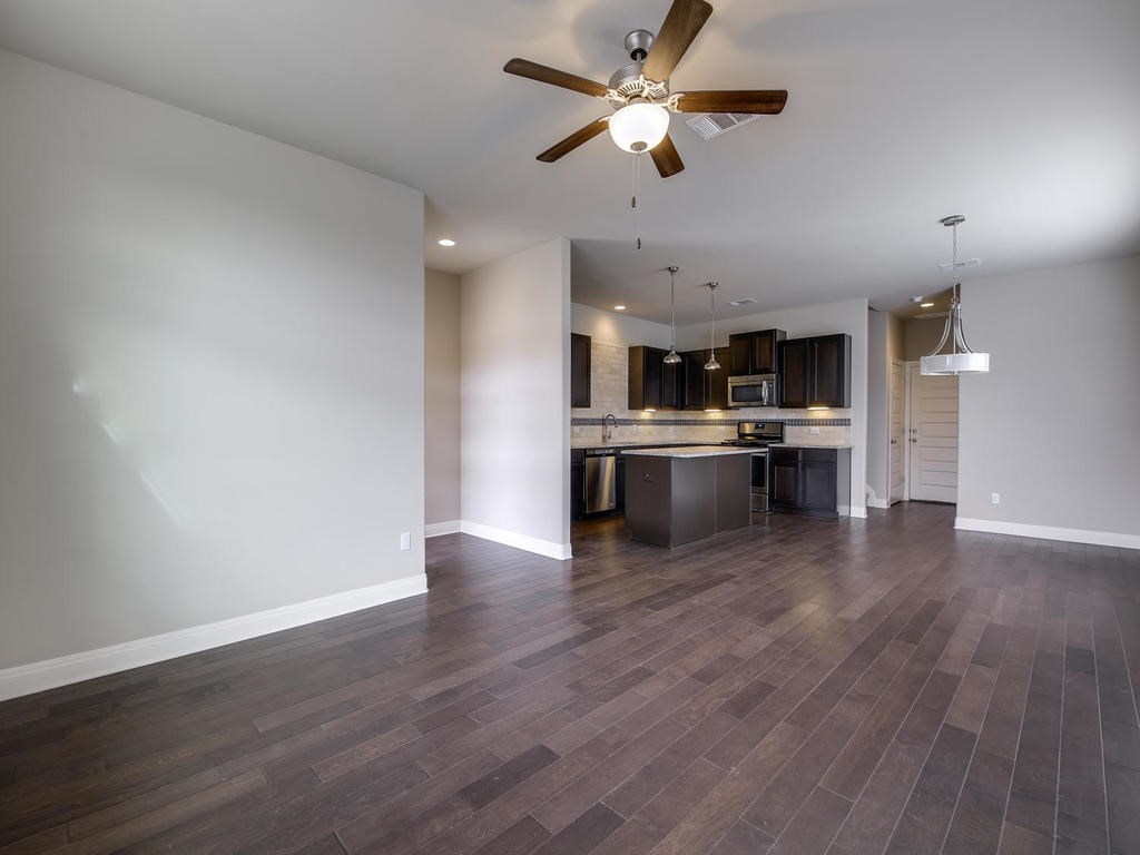 700 Applewood Dr #F Austin, Texas 78660