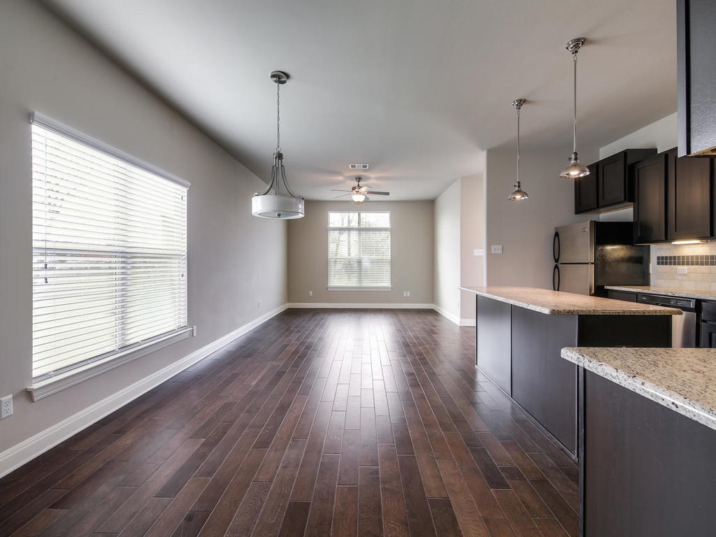 700 Applewood Dr #F Austin, Texas 78660