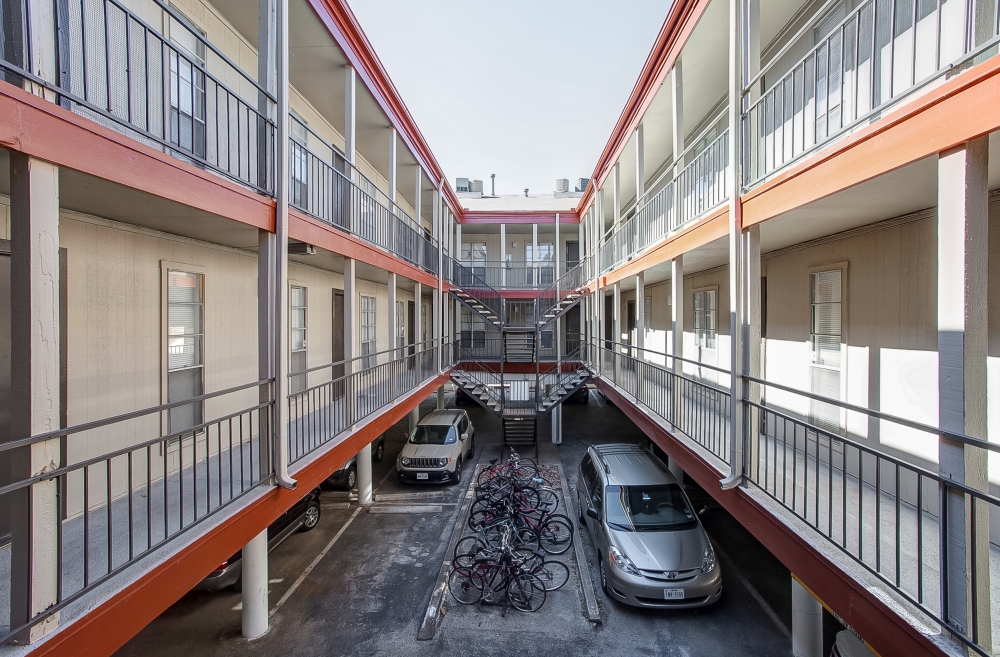 Castle Arms Apartments, 3121 Speedway #211 Austin, Texas