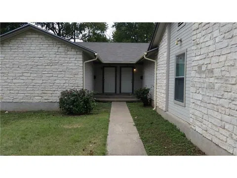 2116 Gaston place Dr #B