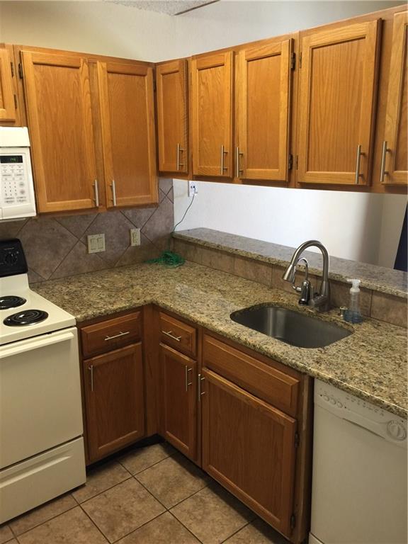 2210 Pearl #305 Austin, Texas 78705