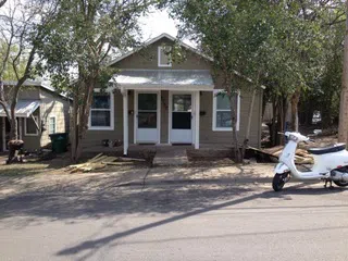 2705 E 16th St #B Austin, Texas 78702