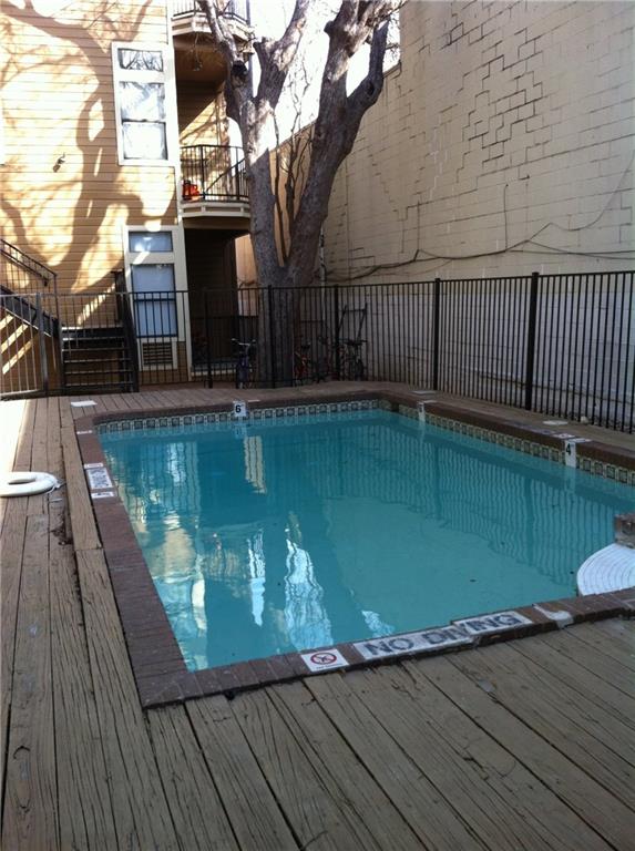 2802 Nueces St #208 Austin, Texas 78705