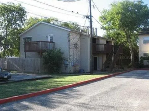 823 Taulbee Ln. Apt D