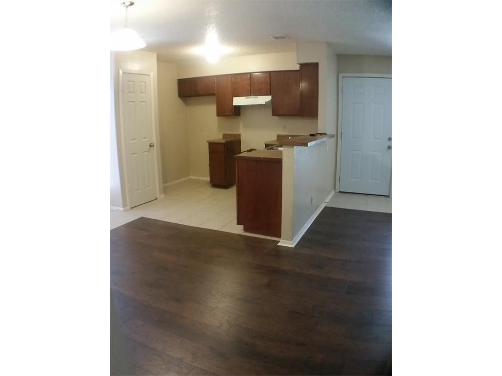 823 Taulbee Ln. Apt D Austin, Texas 78757