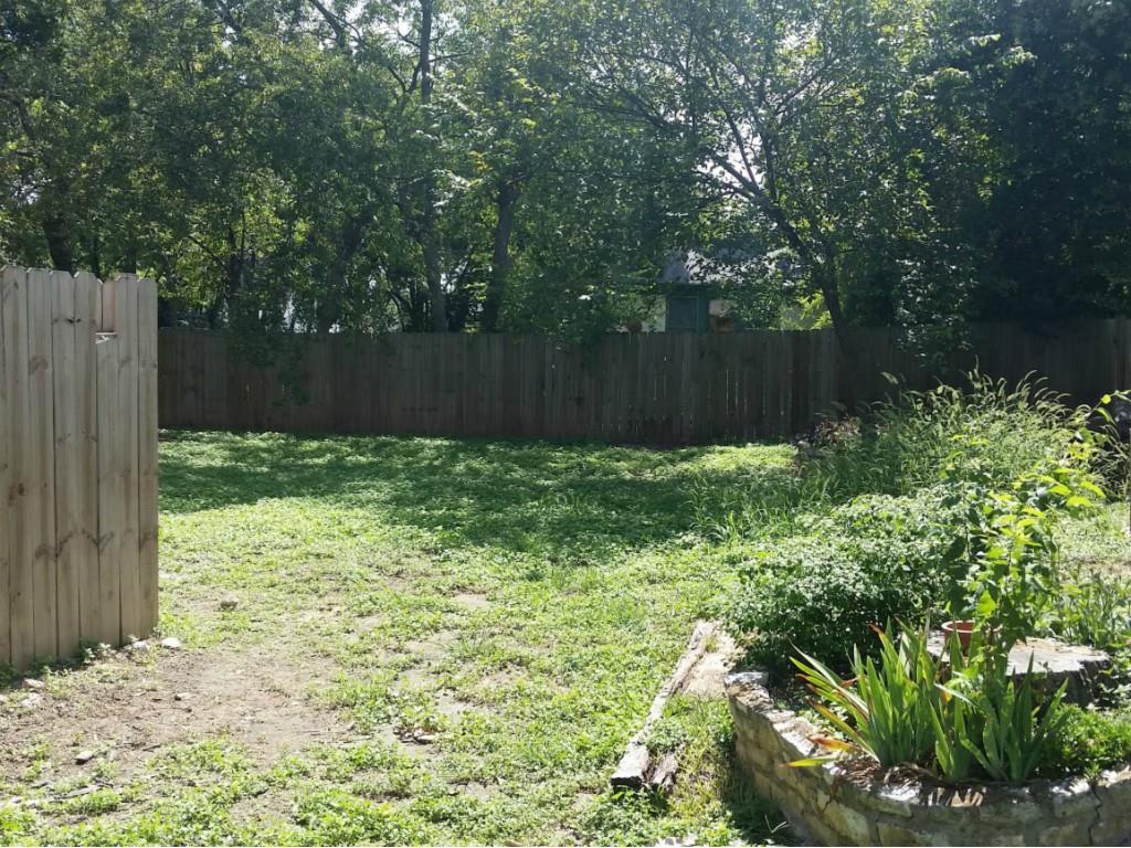 823 Taulbee Ln. Apt D Austin, Texas 78757