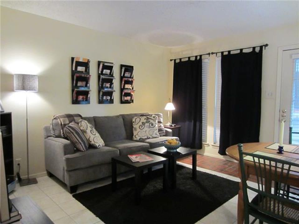2110 Rio Grande St #102, Austin, TX 78705 Austin, Texas