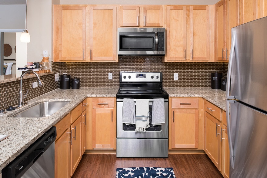 12531 w Hwy 71 Austin, Texas 78738