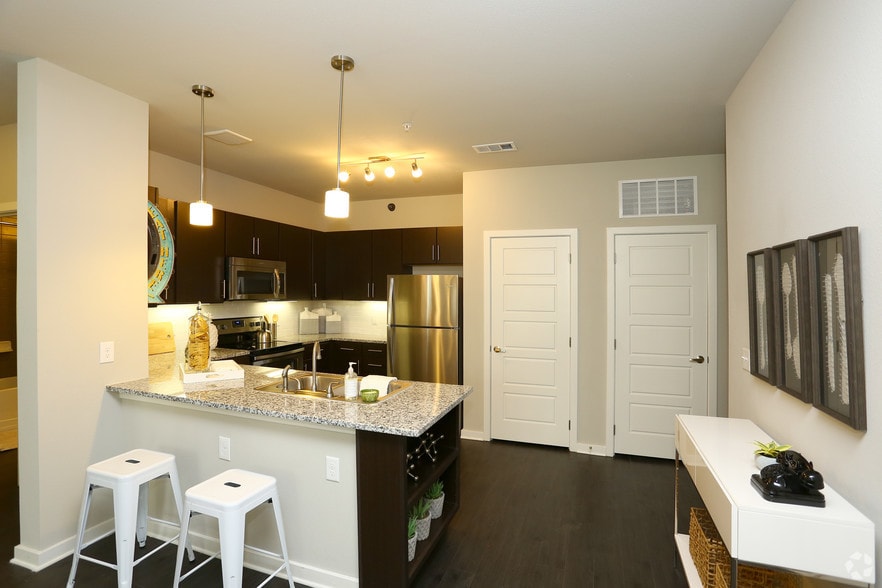 7330 Bluff Springs Rd Austin, Texas 78744