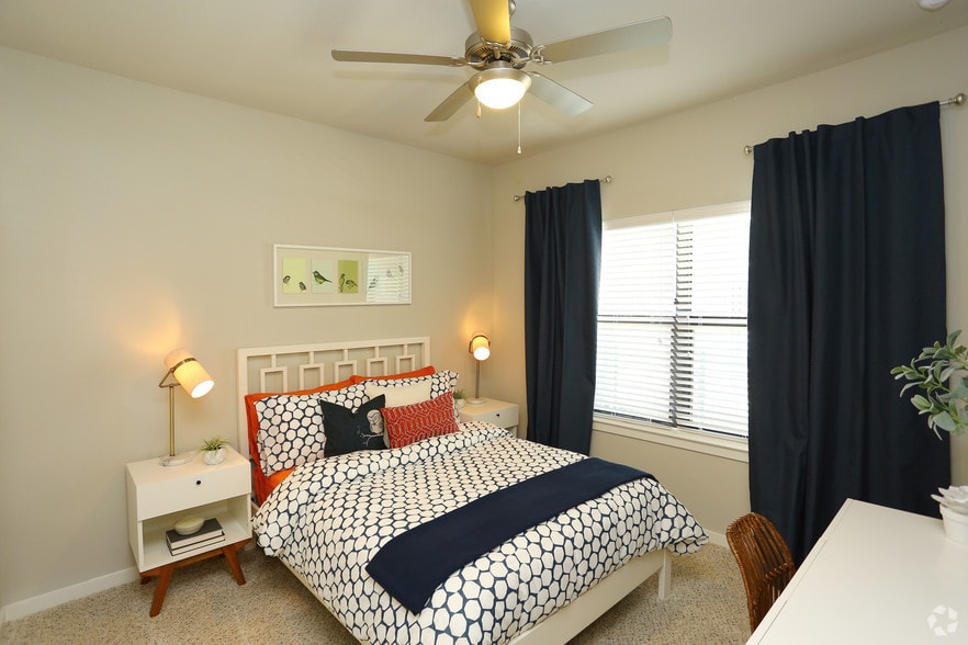 7330 Bluff Springs Rd Austin, Texas 78744
