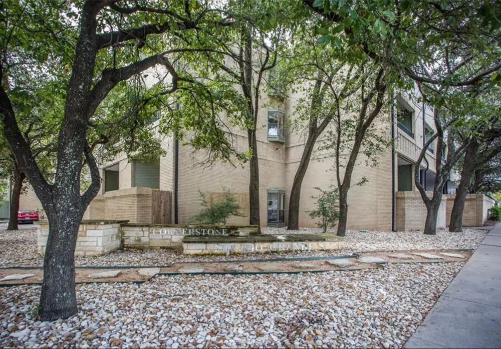 701 W 24th St #123 Austin, TX 78705 Austin, Texas