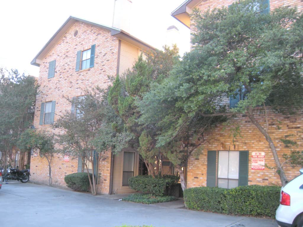 2206 Nueces #111 Austin, Texas 78705