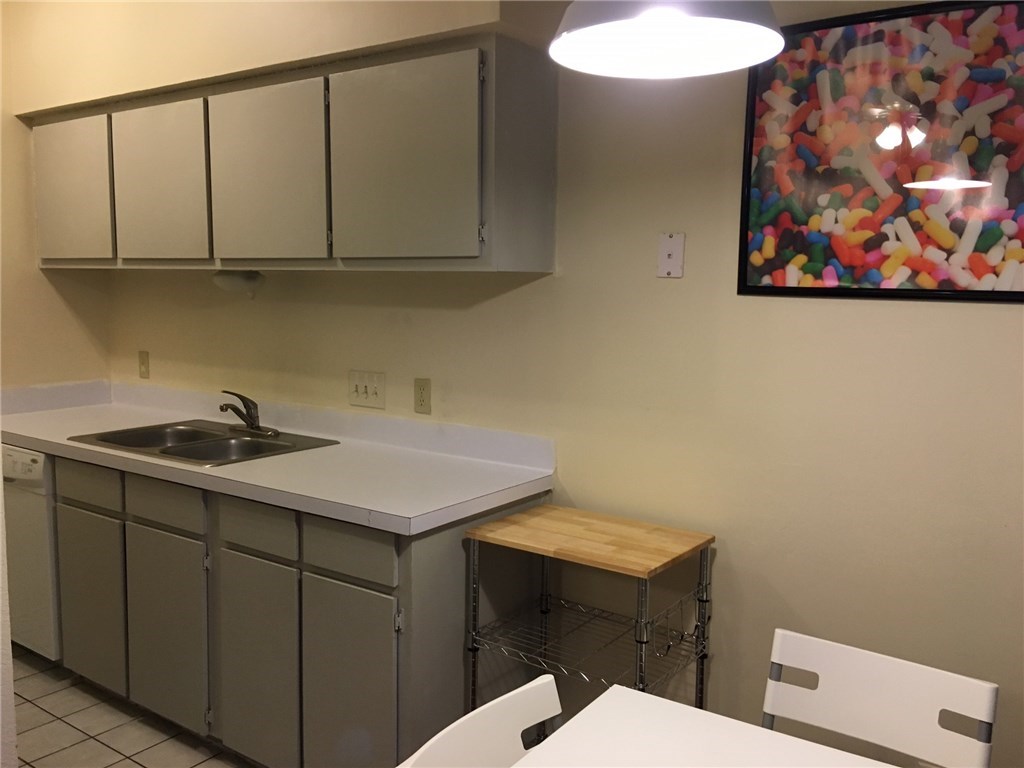 2308 Riio Grande #319 Austin, Texas 78705