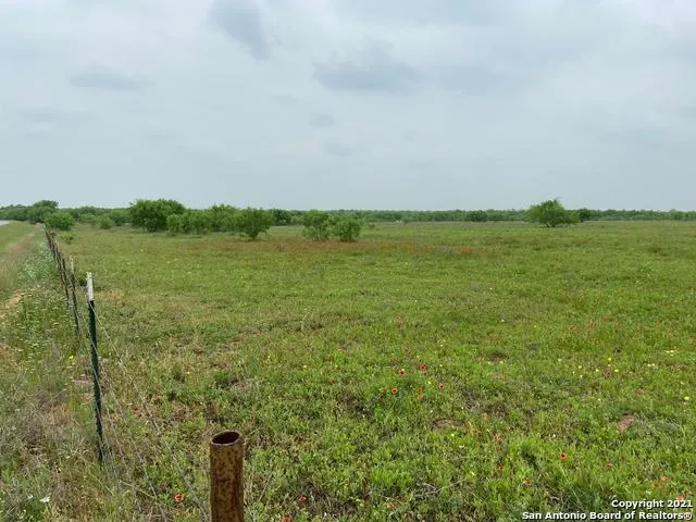 00 APPLEWHITE RD San Antonio, TX 78264
