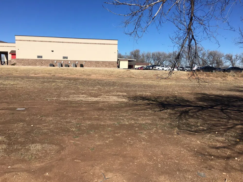 1802 Quincy Plainview, TX 79072