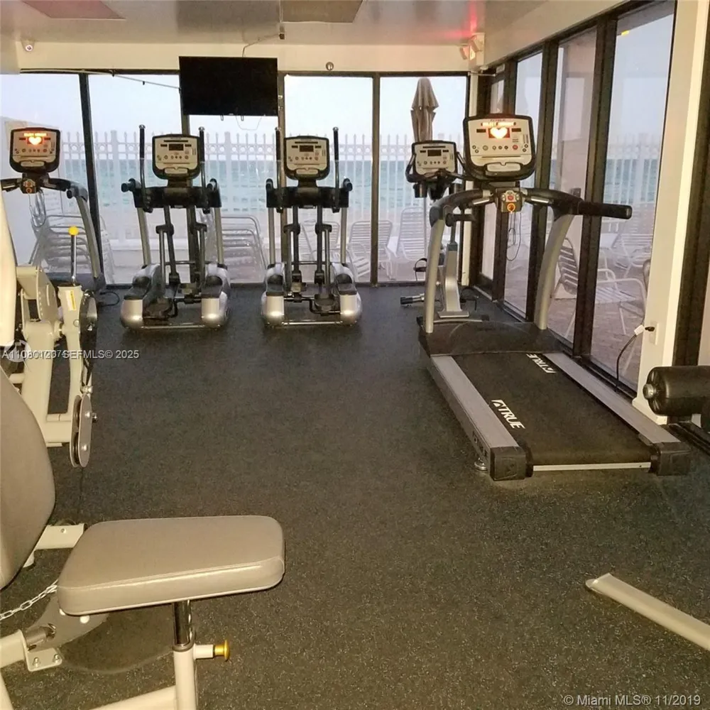 3505 S Ocean Dr #407 Hollywood, FL 33019