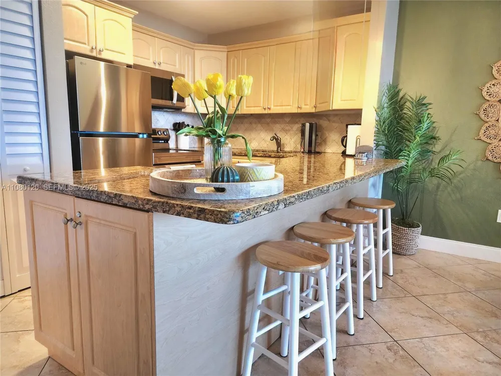3505 S Ocean Dr #407 Hollywood, FL 33019
