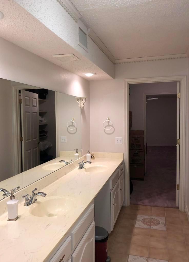 400 Mesa Circle Plainview, TX 79072