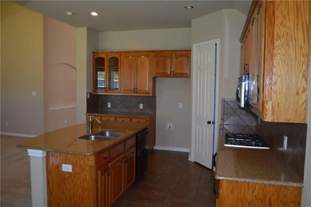 1498 Pelican Drive Frisco, TX 75033