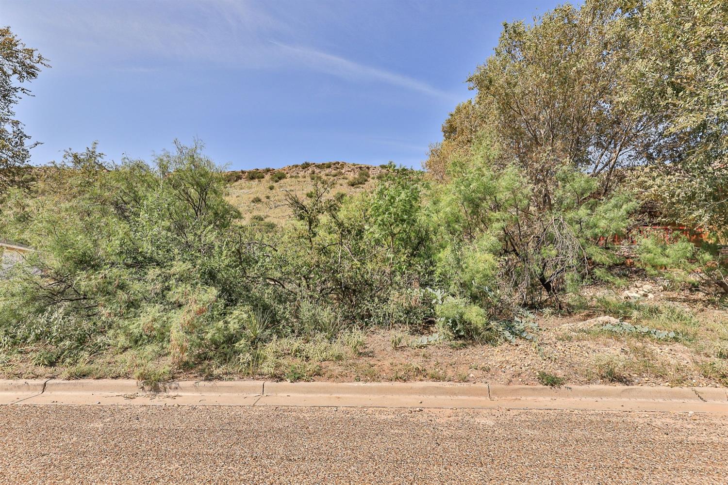 105 S Lakeshore Drive