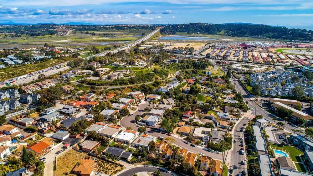 816 Viva Court Solana Beach, CA 92075