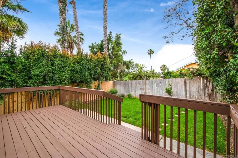 816 Viva Court Solana Beach, CA 92075