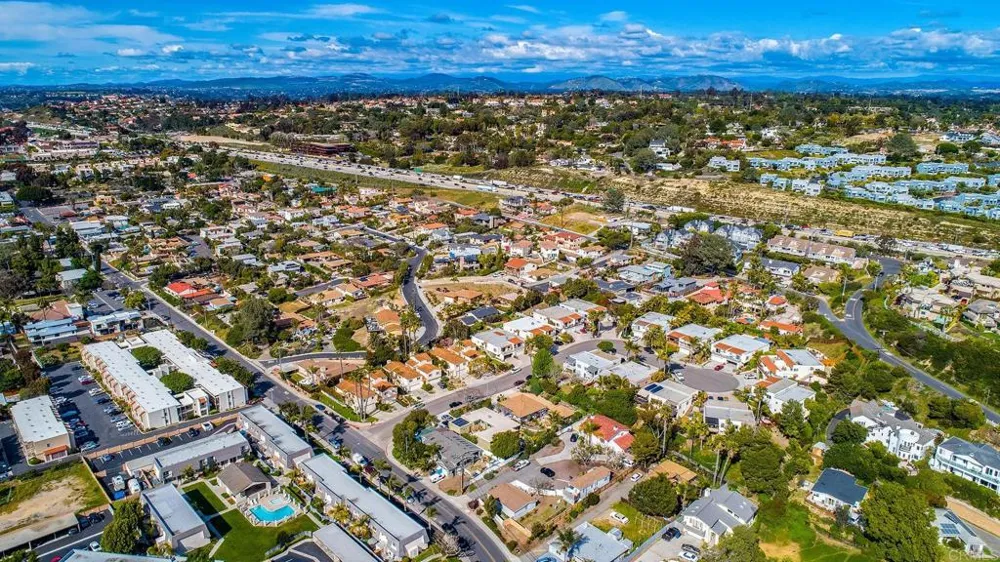 816 Viva Court Solana Beach, CA 92075