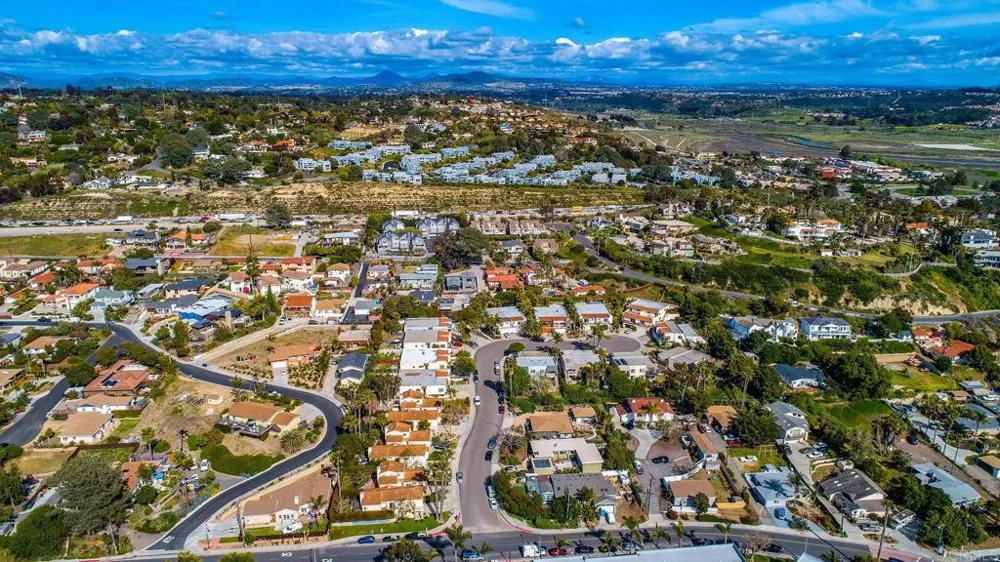 816 Viva Court Solana Beach, CA 92075