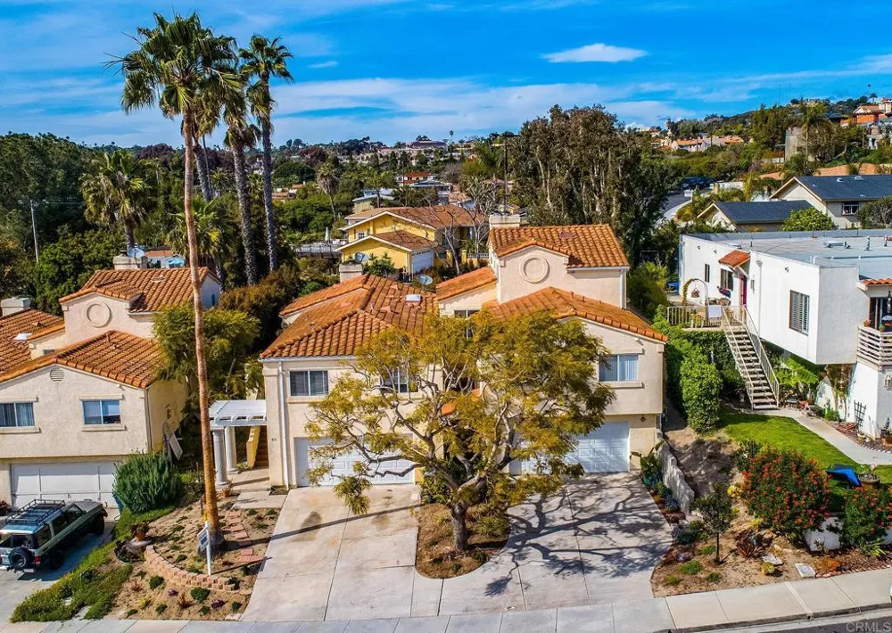 816 Viva Court Solana Beach, CA 92075
