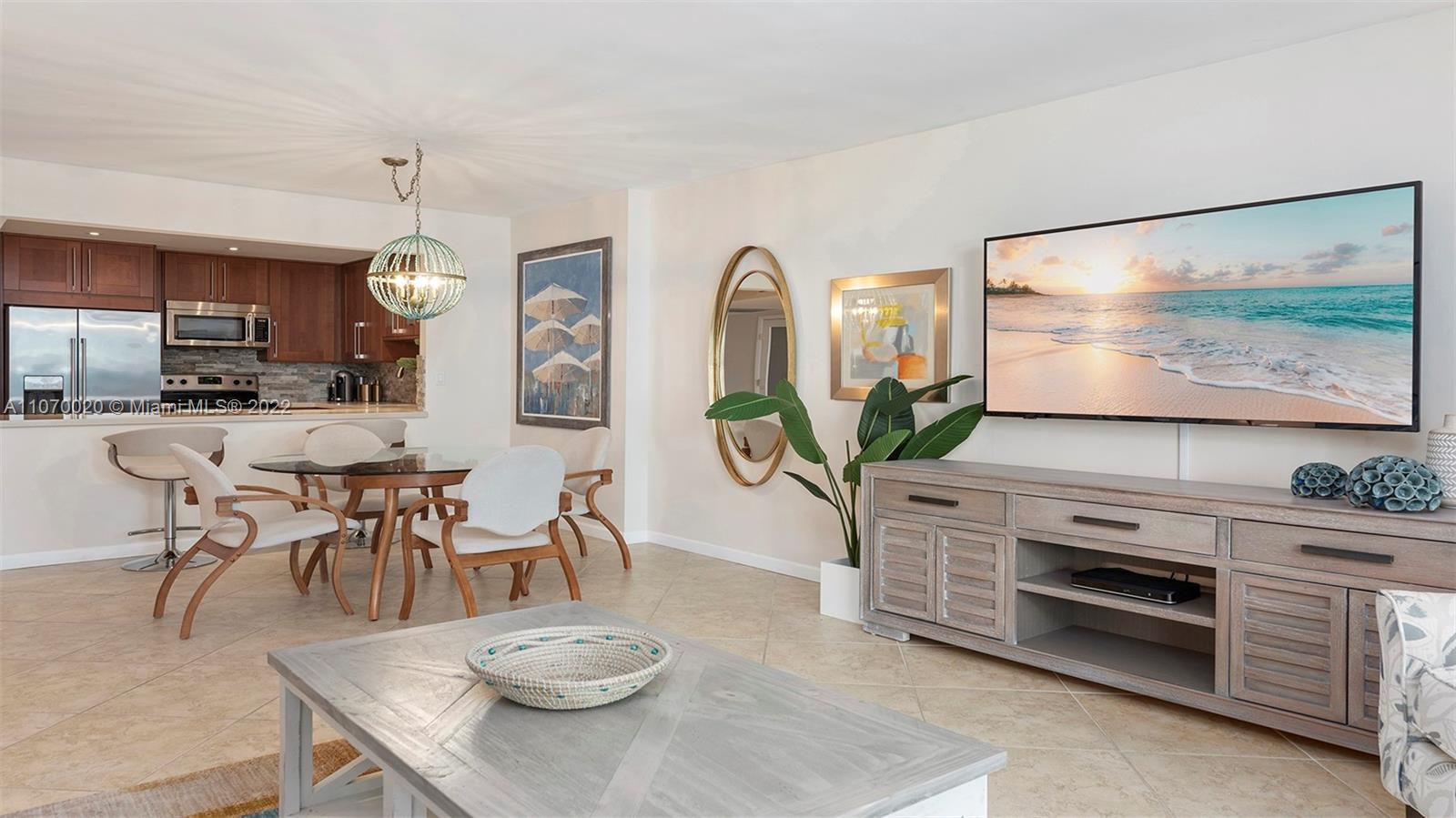 2301 Collins Ave #301 Miami Beach, FL 33139