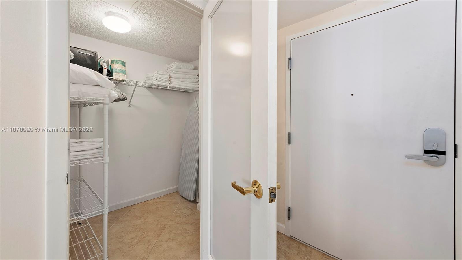 2301 Collins Ave #301 Miami Beach, FL 33139
