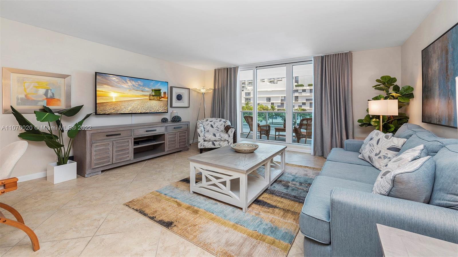 2301 Collins Ave #301 Miami Beach, FL 33139