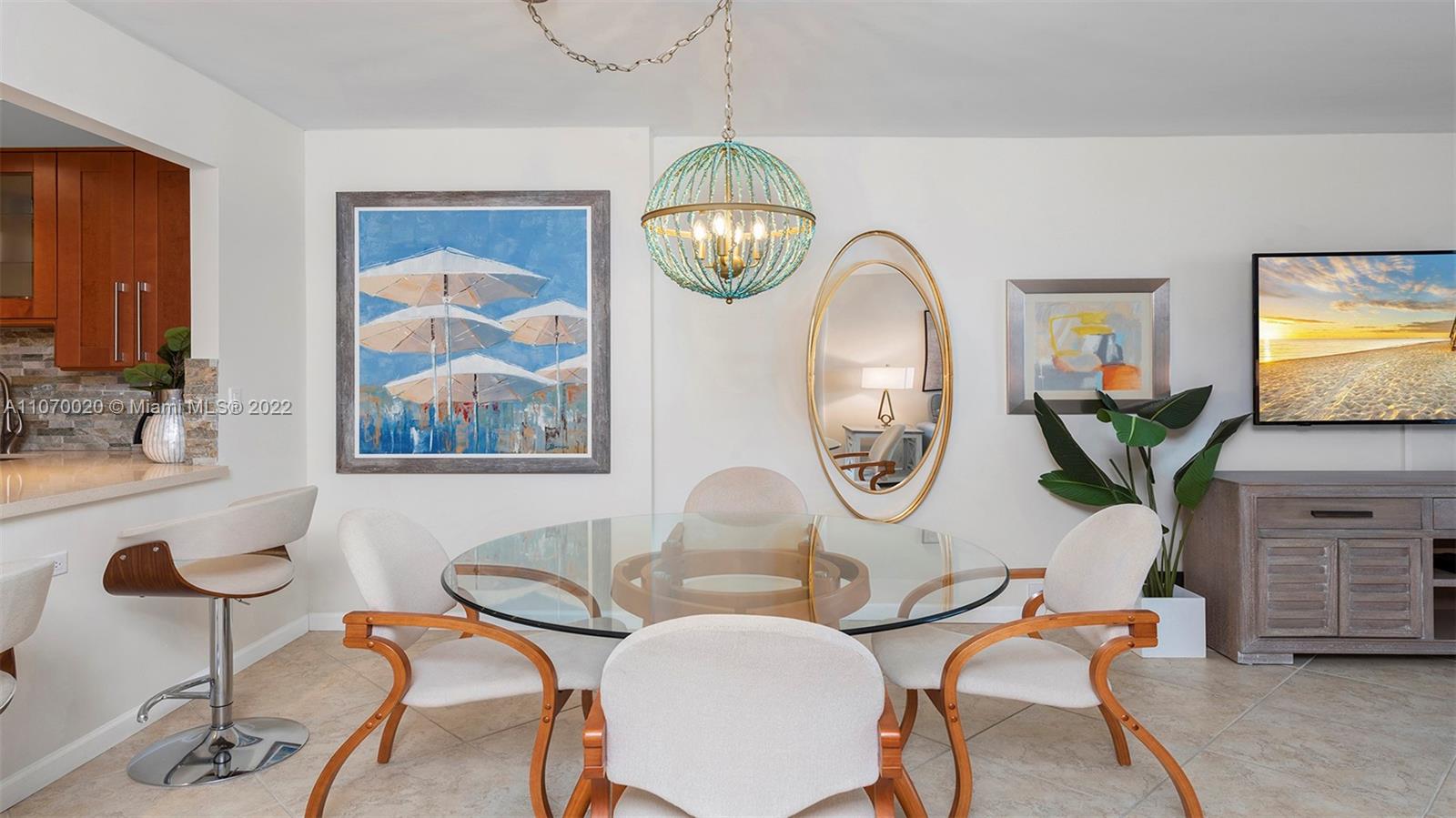 2301 Collins Ave #301 Miami Beach, FL 33139