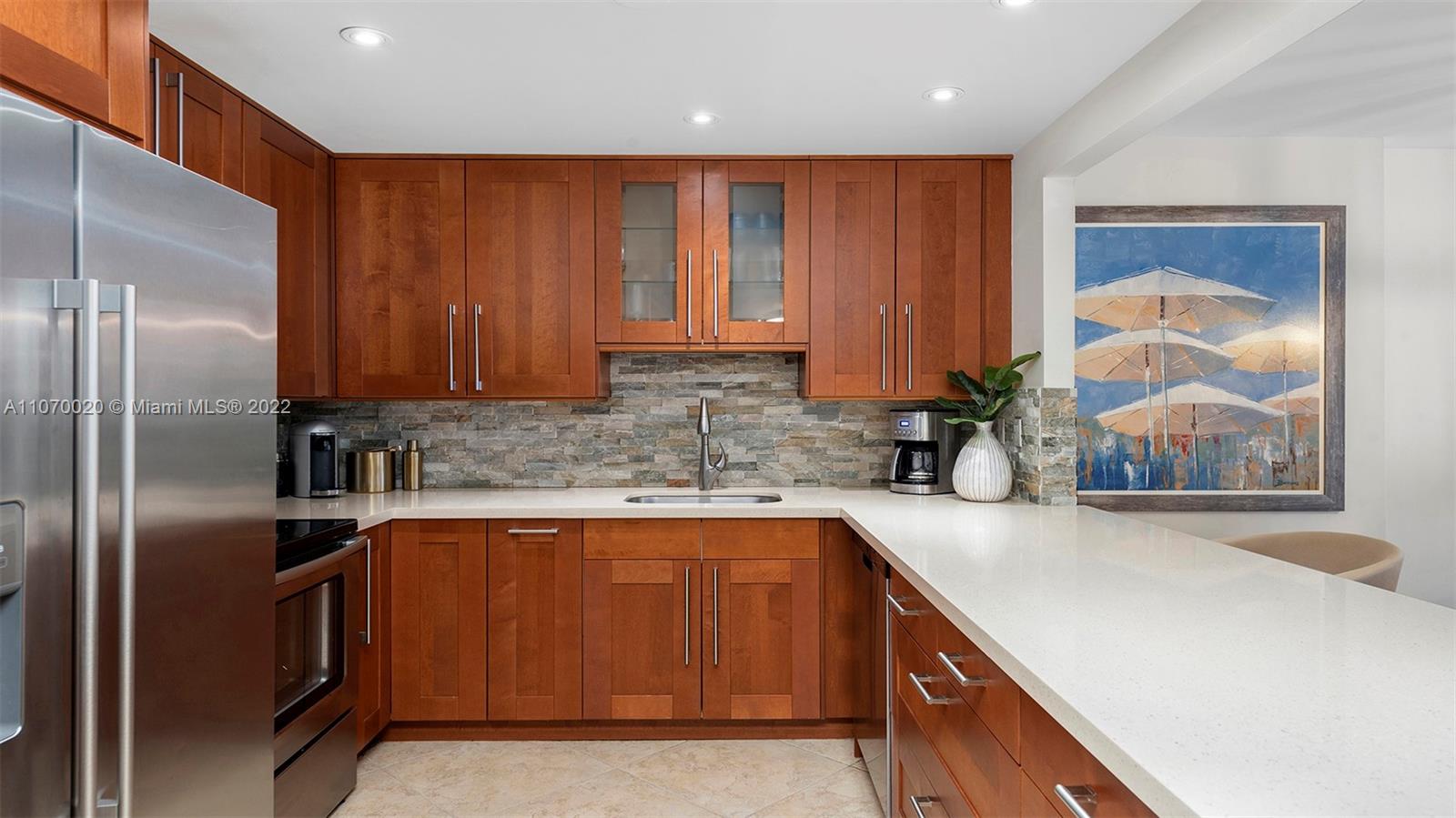 2301 Collins Ave #301 Miami Beach, FL 33139