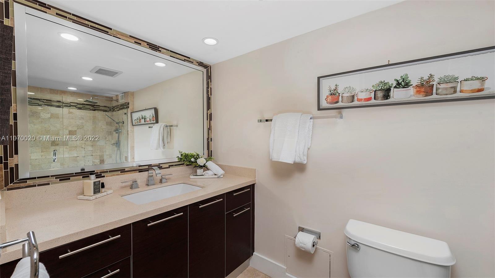 2301 Collins Ave #301 Miami Beach, FL 33139