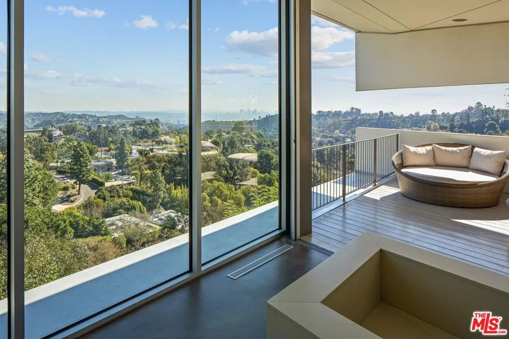 2500 BRIARCREST ROAD Beverly Hills, CA 90210