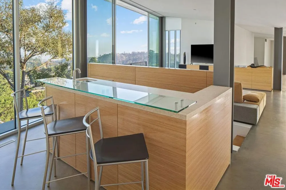 2500 BRIARCREST ROAD Beverly Hills, CA 90210