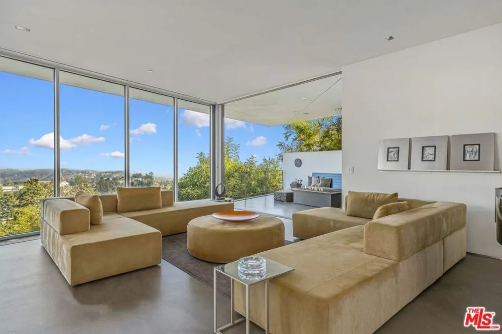 2500 BRIARCREST ROAD Beverly Hills, CA 90210